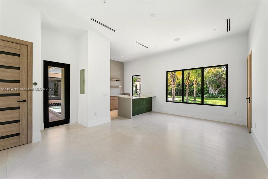 Image 70 of a home in .