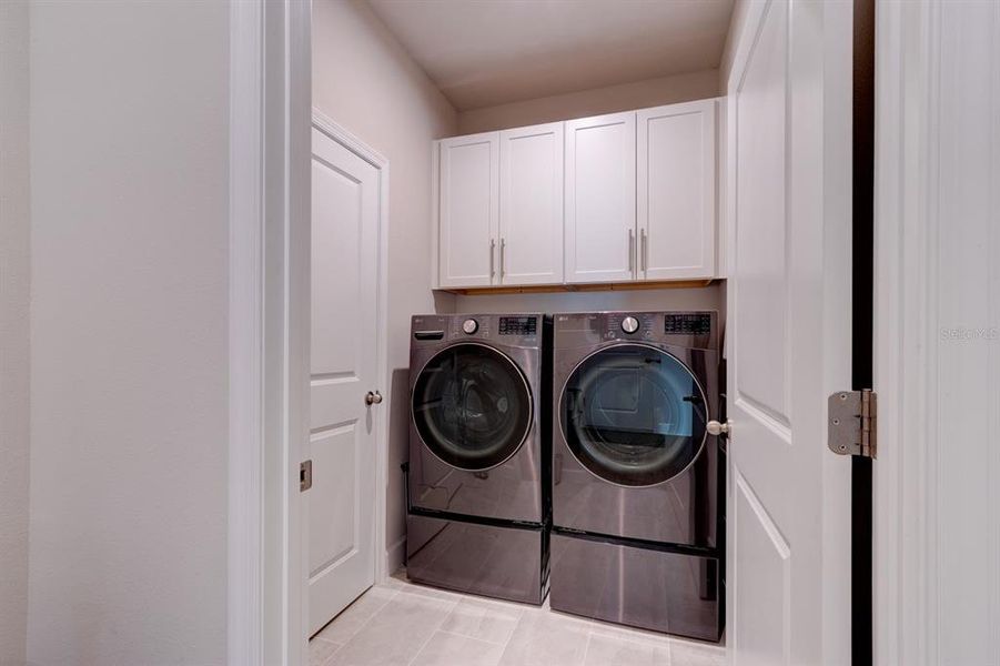 Furnished interior view inside a new home in Copper Creek, New Smyrna Beach (Image 14). Furnished interior view inside a new home in Copper Creek, New Smyrna Beach (Image 14).