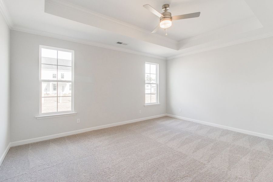 Spacious, unfurnished interior of a new home in Pebble Branch, Chapin (Image 26).