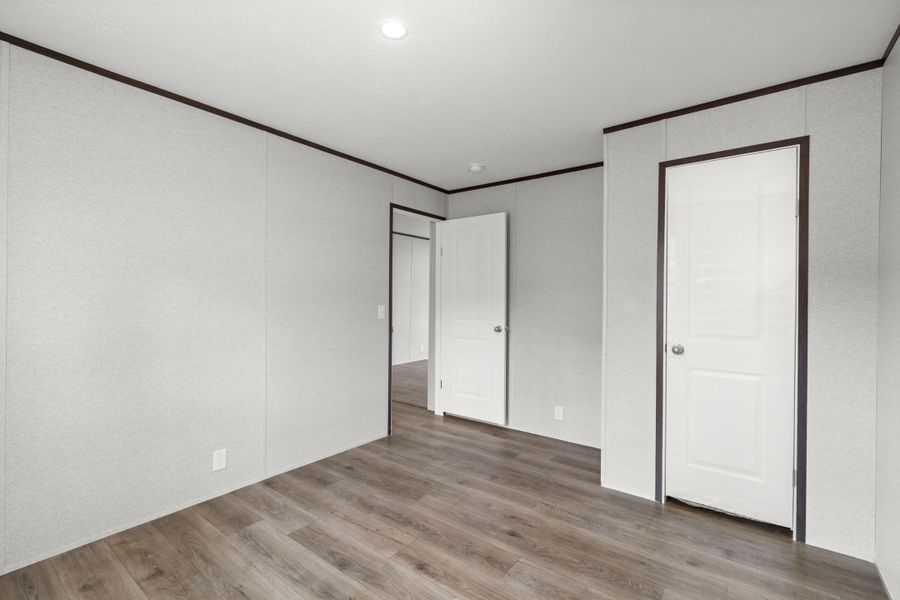 Spacious, unfurnished interior of a new home in , Summerville (Image 28).