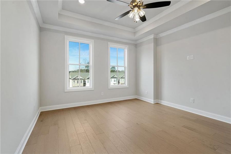 Spacious, unfurnished interior of a new home in Ward's Crossing Townhomes, Johns Creek (Image 13).