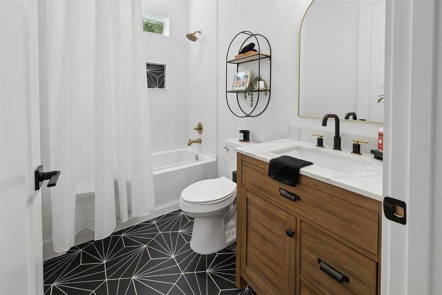 Furnished interior view inside a new home in , Fort White (Image 11).