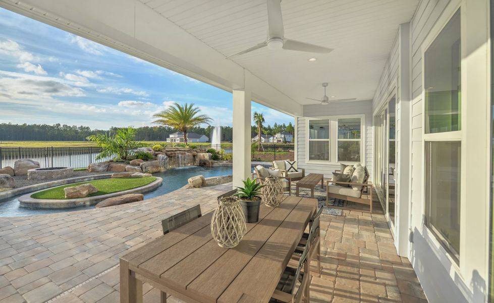 Exterior details and patio area of a home in Middlebourne, St. Johns (Image 24).