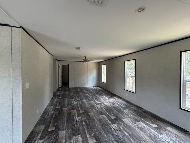 Spacious, unfurnished interior of a new home in , Okeechobee (Image 26).