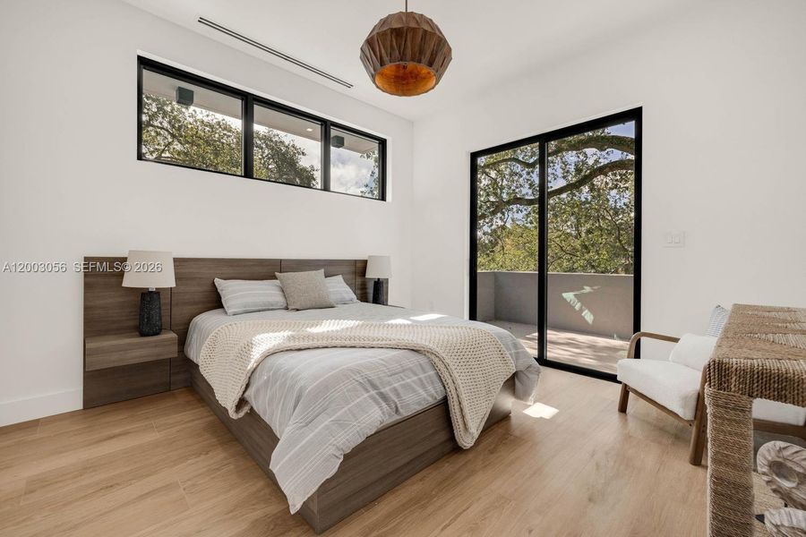 Furnished interior view inside a new home in , Biscayne Park (Image 12).