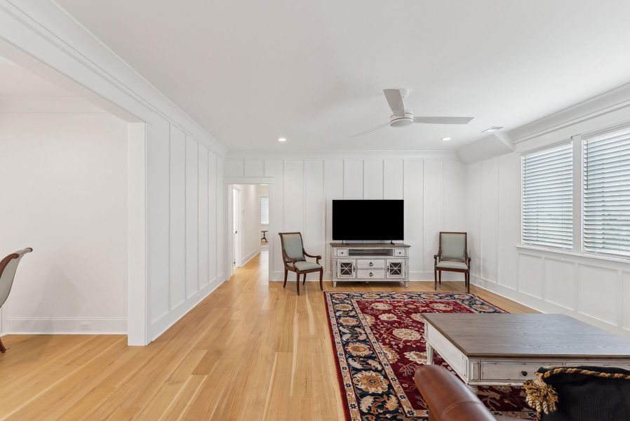 Furnished interior view inside a new home in Daniel Island Park, Charleston (Image 43).