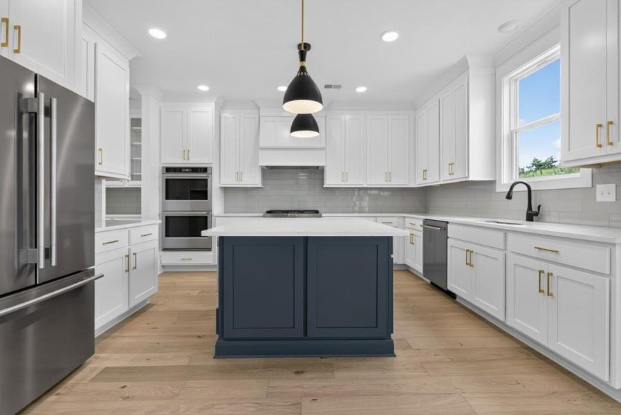 Furnished interior view inside a new home in Livingstone Park, Kennesaw (Image 5).