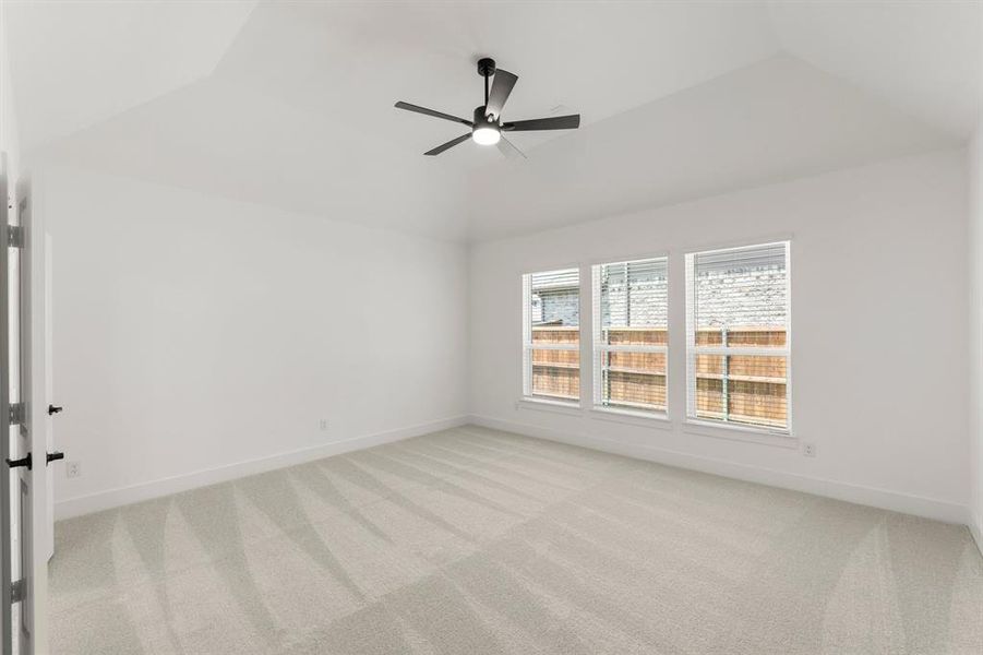 Spacious, unfurnished interior of a new home in Grayhawk Addition, Forney (Image 21).