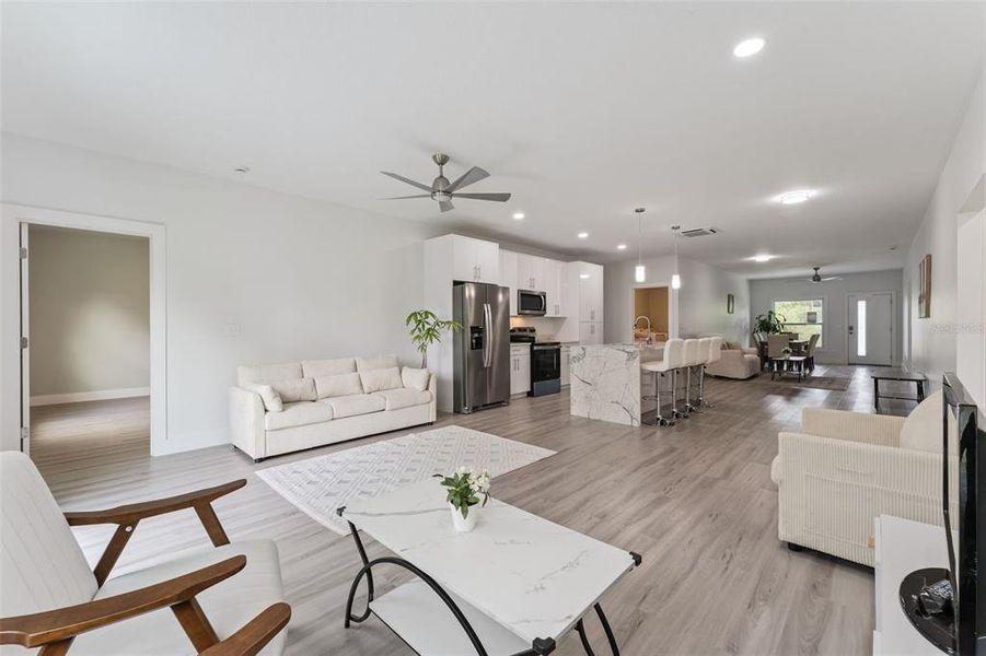 Furnished interior view inside a new home in , Orlando (Image 14).