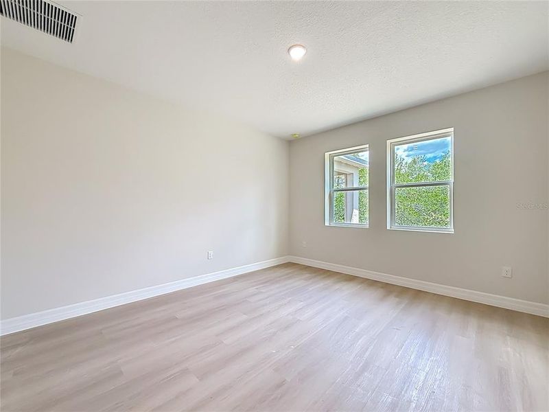 Spacious, unfurnished interior of a new home in , Eustis (Image 40).