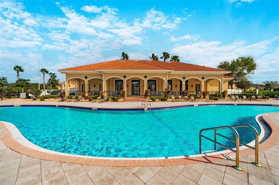 Community amenities in , Poinciana (Image 17).
