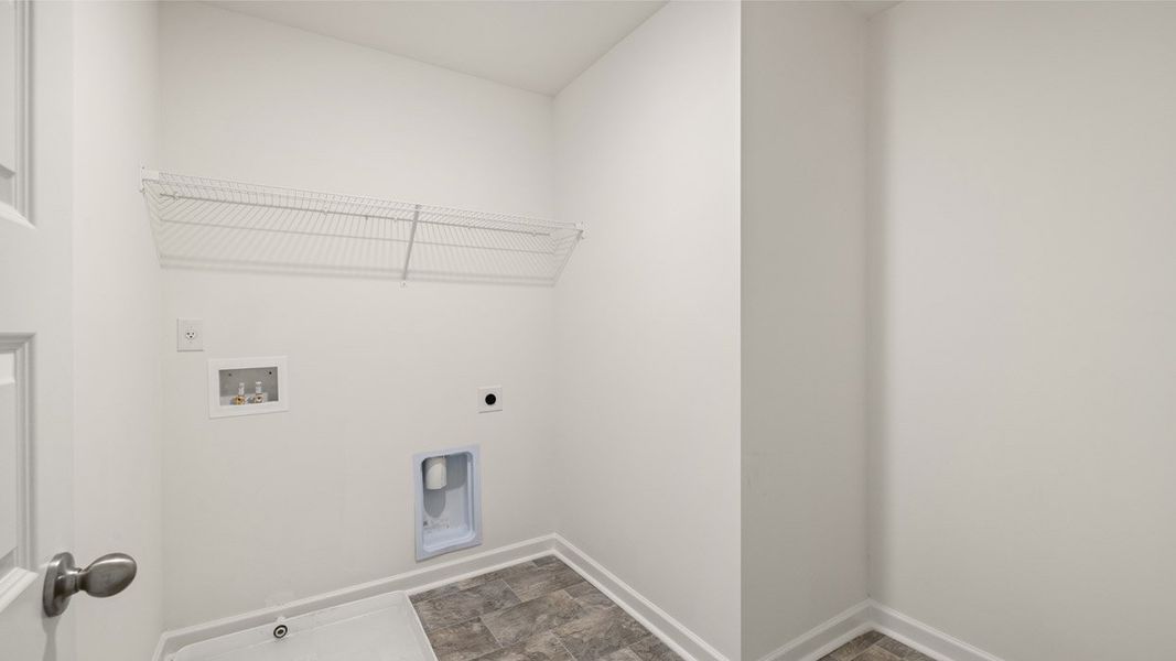 Representative unfurnished interior of a home built from the Mansfield by D.R. Horton in Brooks Station, Dacula (Image 39).