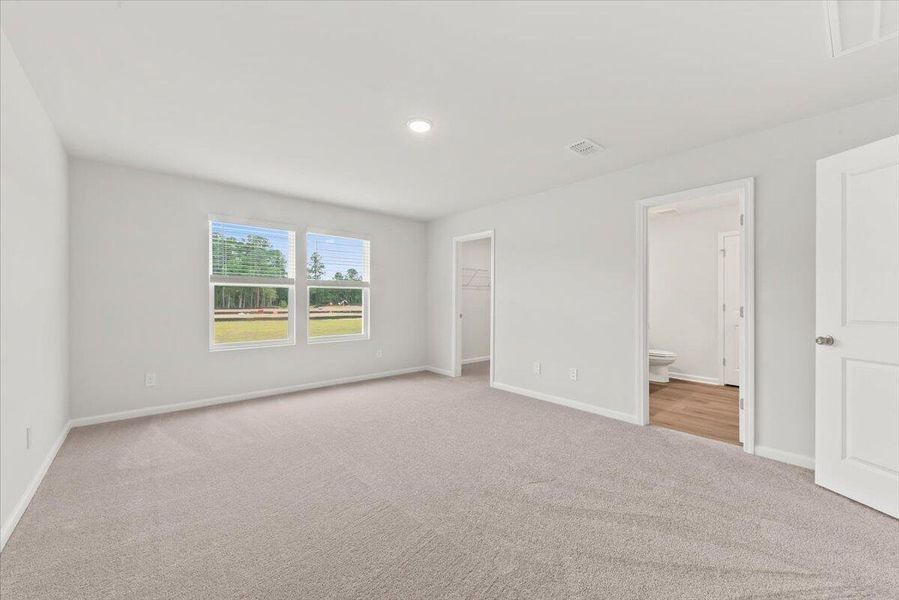 Spacious, unfurnished interior of a new home in Nexton, Summerville (Image 17).