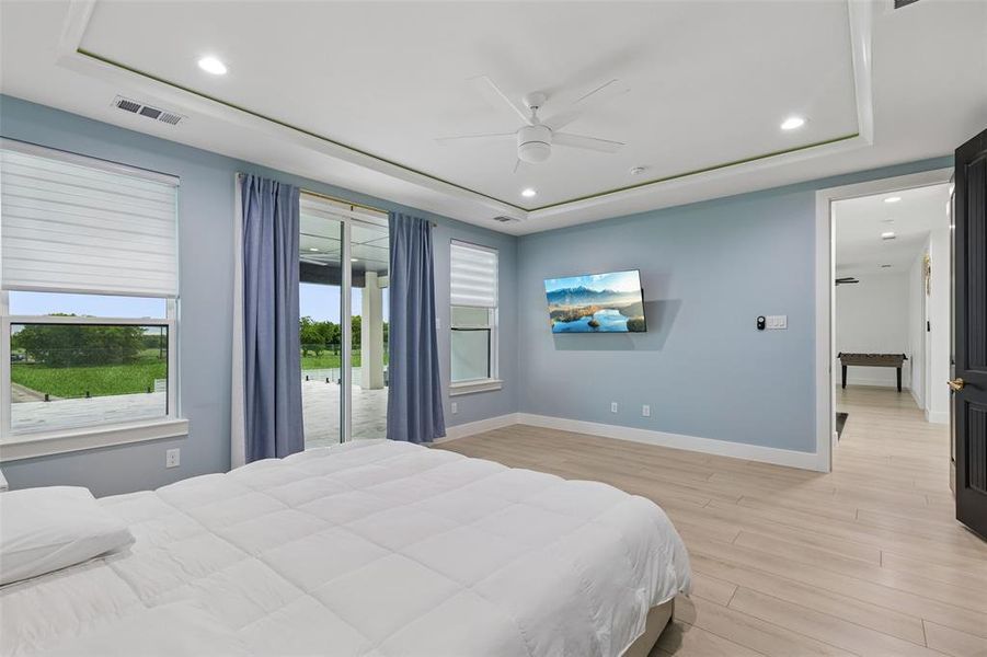Furnished interior view inside a new home in , Van Alstyne (Image 10).