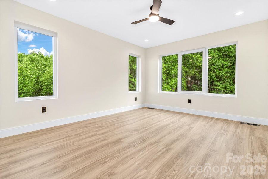 Spacious, unfurnished interior of a new home in , Hendersonville (Image 34).