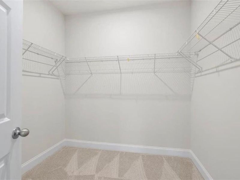 Spacious, unfurnished interior of a new home in Wehunt Meadows, Hoschton (Image 29).