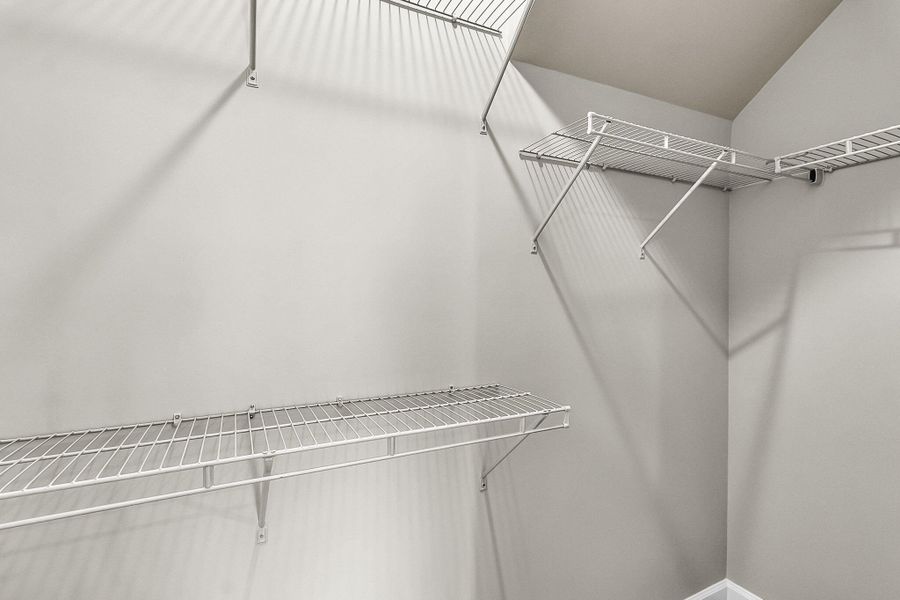 Spacious, unfurnished interior of a new home in , Summerville (Image 28).