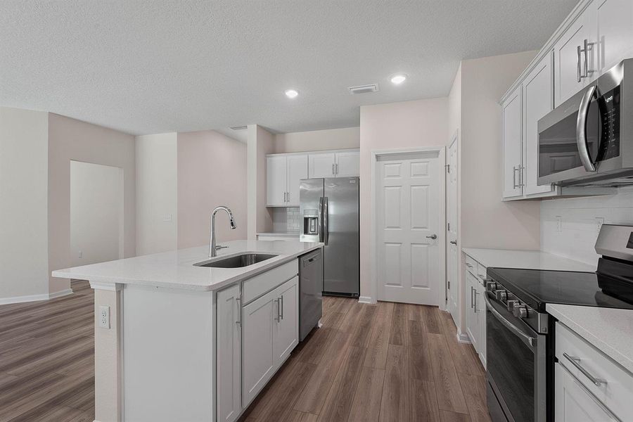 18-web-or-mls-46 Poplar-18 18-web-or-mls-46 Poplar-18