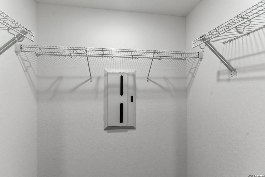 Spacious, unfurnished interior of a new home in Vista Real, Converse (Image 24).