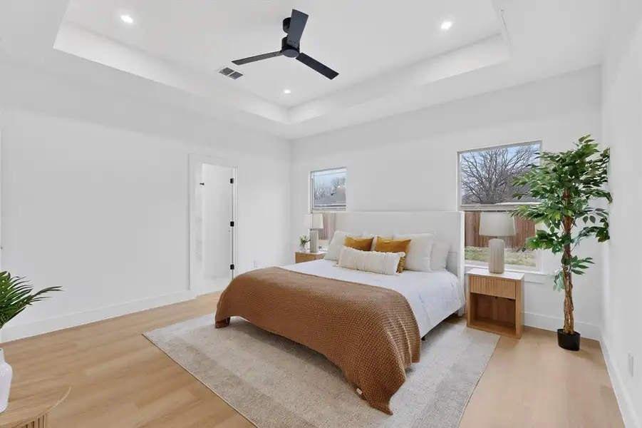 Furnished interior view inside a new home in , Dallas (Image 11).