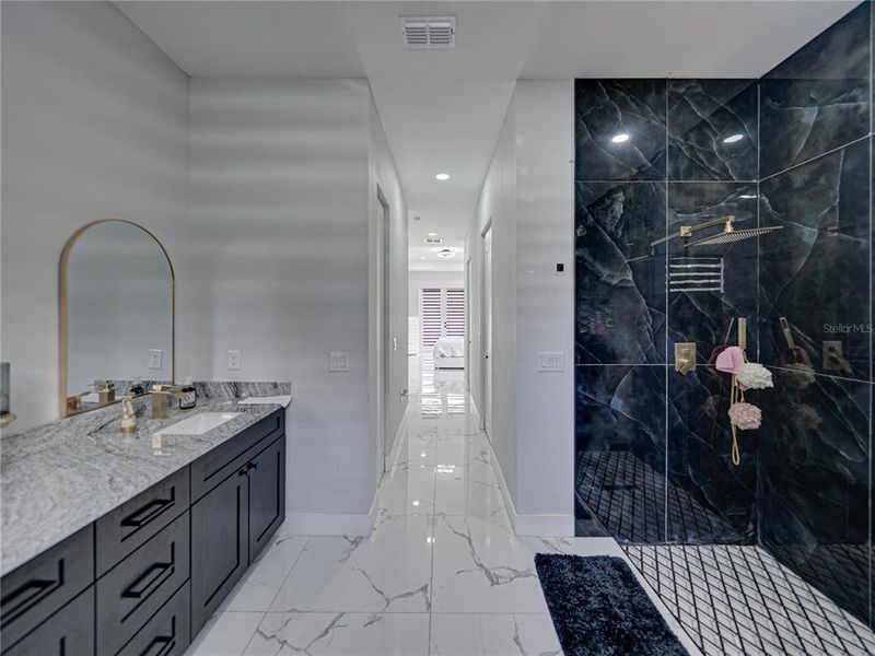 Furnished interior view inside a new home in , Lakeland (Image 43).