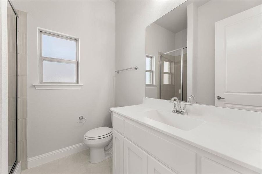 132 Evanston-Bathroom-3