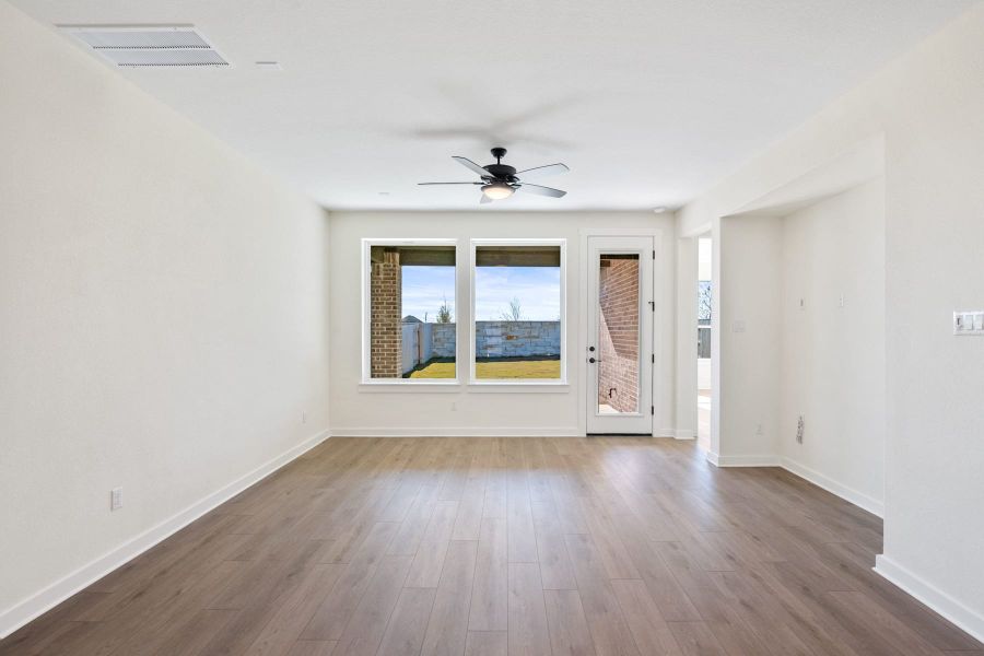 Spacious, unfurnished interior of a new home in Flora, Hutto (Image 22).