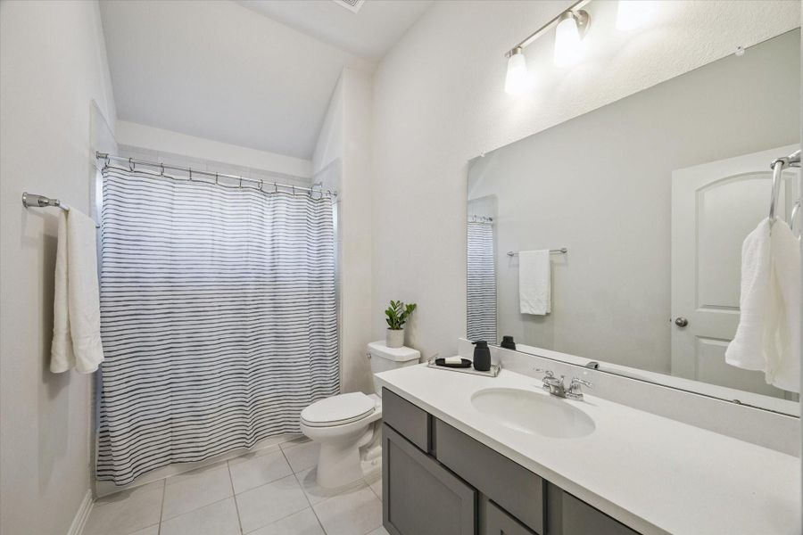 Furnished interior view inside a new home in , Houston (Image 7).