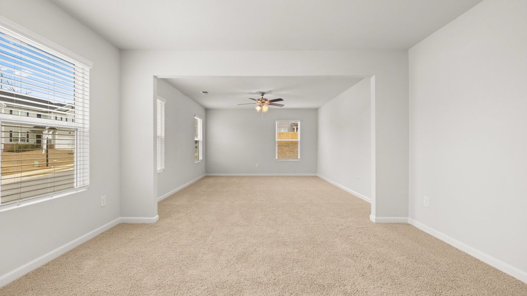 Representative unfurnished interior of a home built from the Halton by D.R. Horton in Estates at Deer Hollow, Grovetown (Image 21).