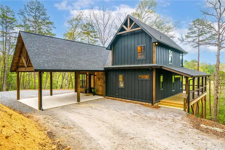 Exterior details and patio area of a home in , Mineral Bluff (Image 23).