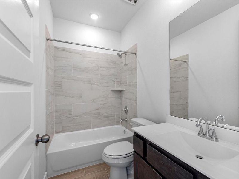 Representative image. Features, specifications, selections and colors may vary. Representative image. Features, specifications, selections and colors may vary.