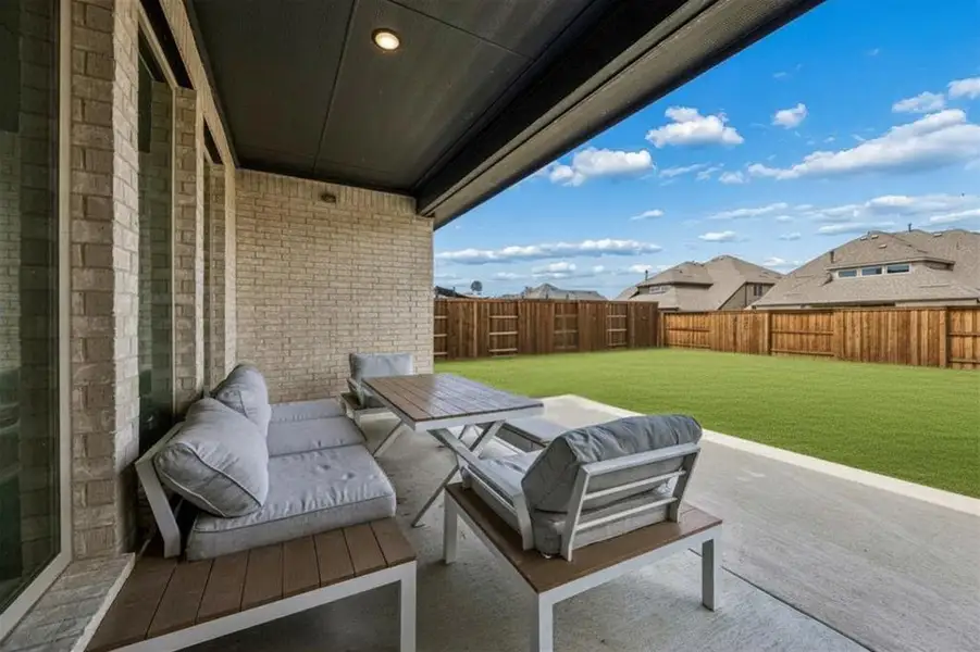 Exterior details and patio area of a home in , Prosper (Image 3).