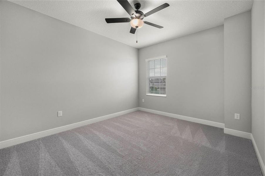 Spacious, unfurnished interior of a new home in , Kissimmee (Image 9).