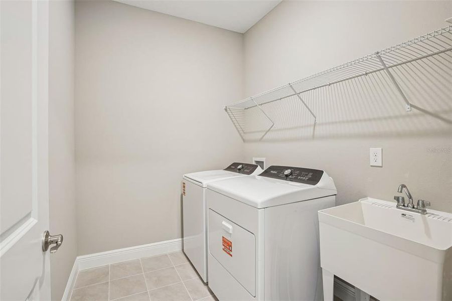 Close-up of interior finishes inside a home in Legends Preserve - Signature Series, Daytona Beach (Image 17).