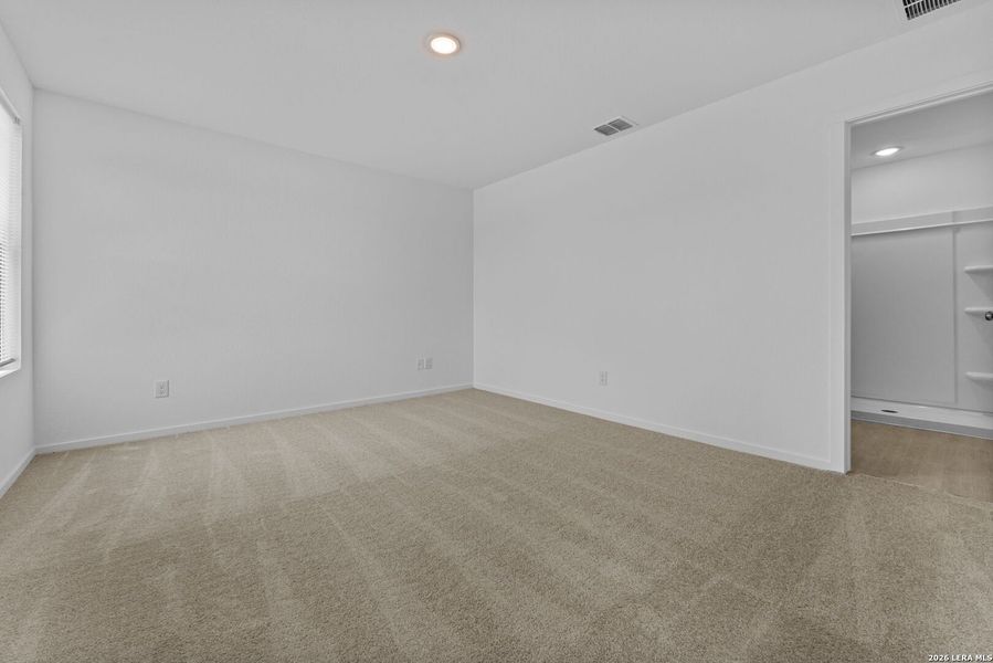 Spacious, unfurnished interior of a new home in Hidden Oasis, San Antonio (Image 11). Spacious, unfurnished interior of a new home in Hidden Oasis, San Antonio (Image 11).