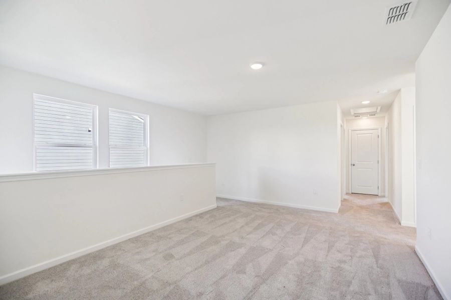 Representative unfurnished interior of a home built from the Pegasus by Starlight Homes in Sunrise at Arbor Ridge, La Vergne (Image 19).