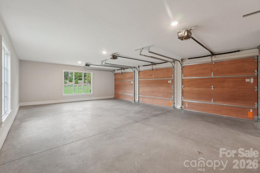 Spacious, unfurnished interior of a new home in Cardinal Crest, Weddington (Image 45). Spacious, unfurnished interior of a new home in Cardinal Crest, Weddington (Image 45).