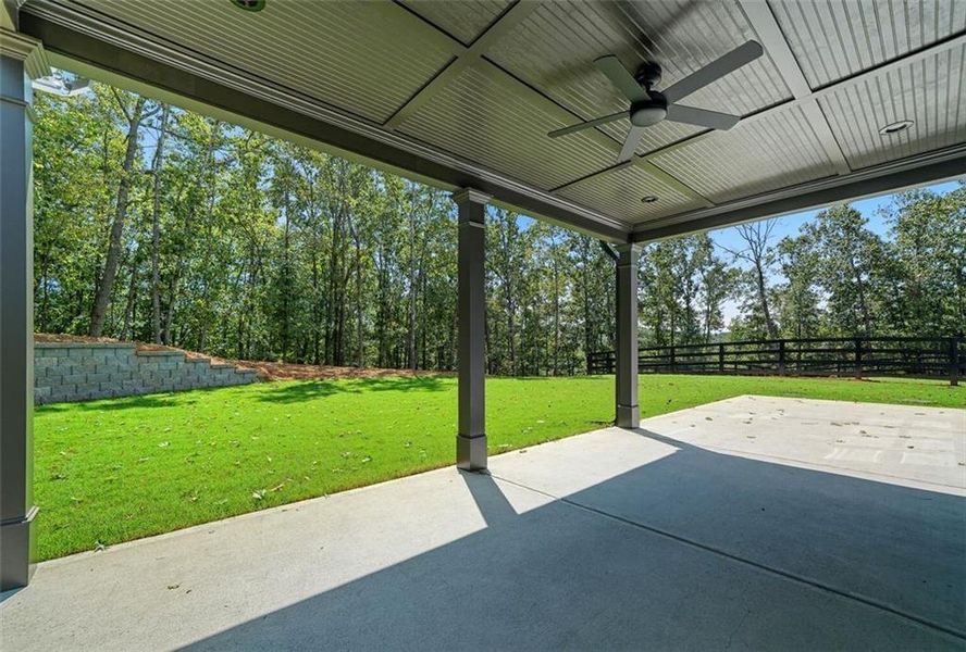 Exterior details and patio area of a home in , Dawsonville (Image 3).