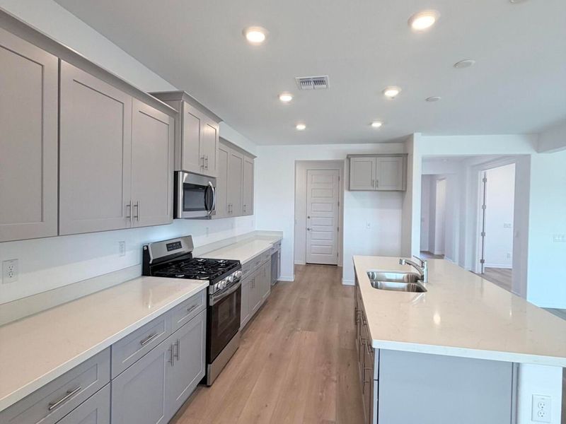 Furnished interior view inside a new home in North Ridge at Pronghorn Ranch, Prescott Valley (Image 10).