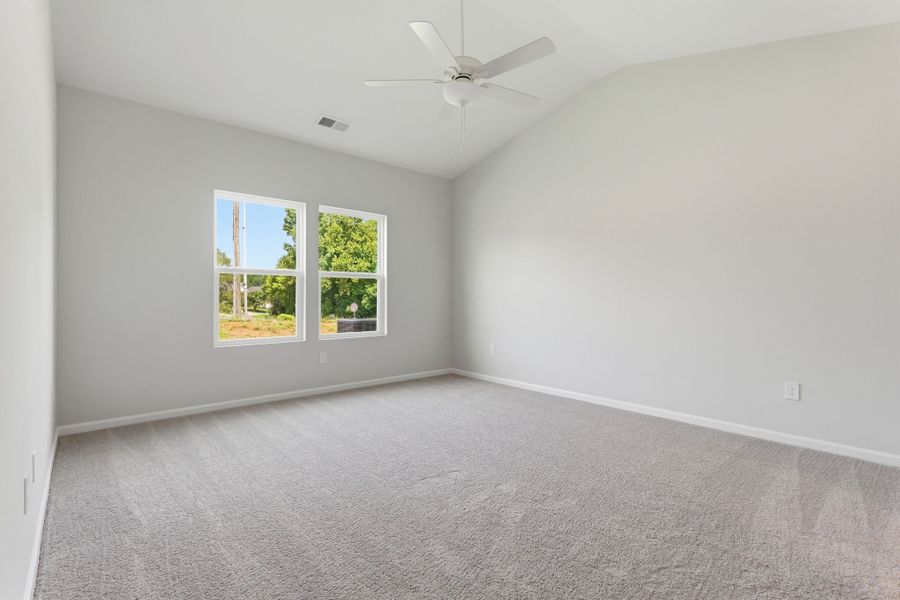 Spacious, unfurnished interior of a new home in Willowbrook, Shelby (Image 11).