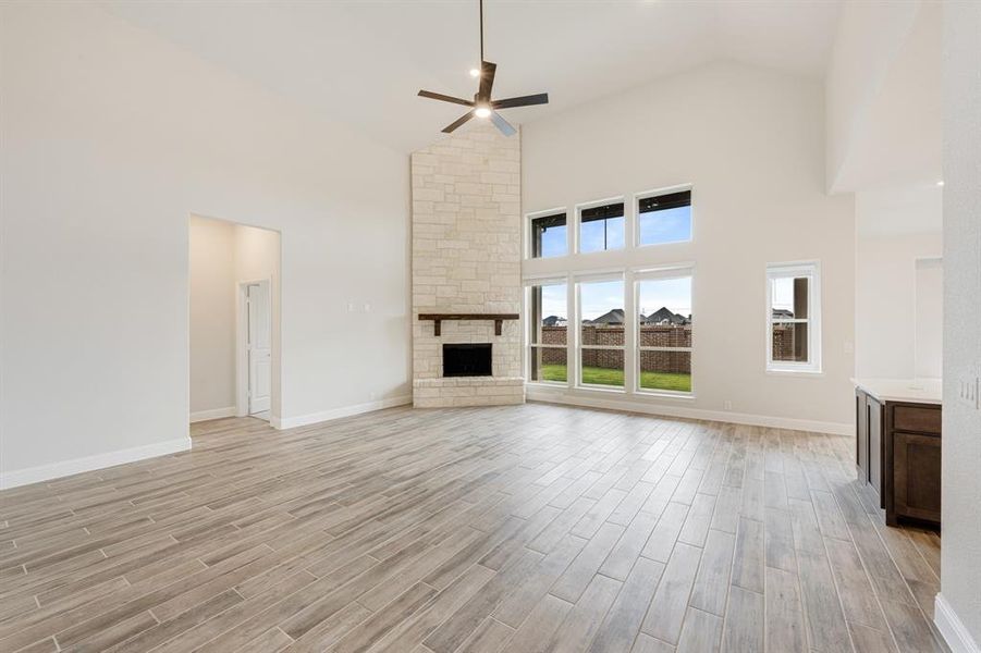 Spacious, unfurnished interior of a new home in Villages of Walnut Grove, Midlothian (Image 25).