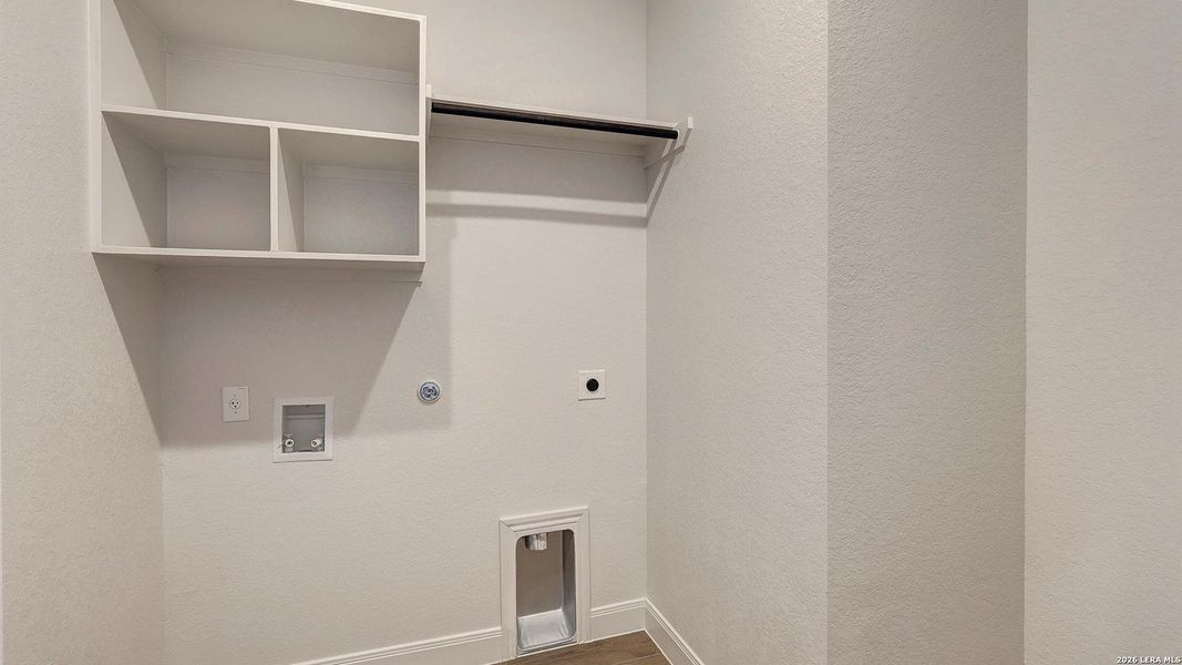 Spacious, unfurnished interior of a new home in Kallison Ranch, San Antonio (Image 26).