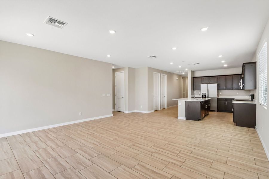 24185 W Atlantis Way, Buckeye, AZ.  - Slide 6