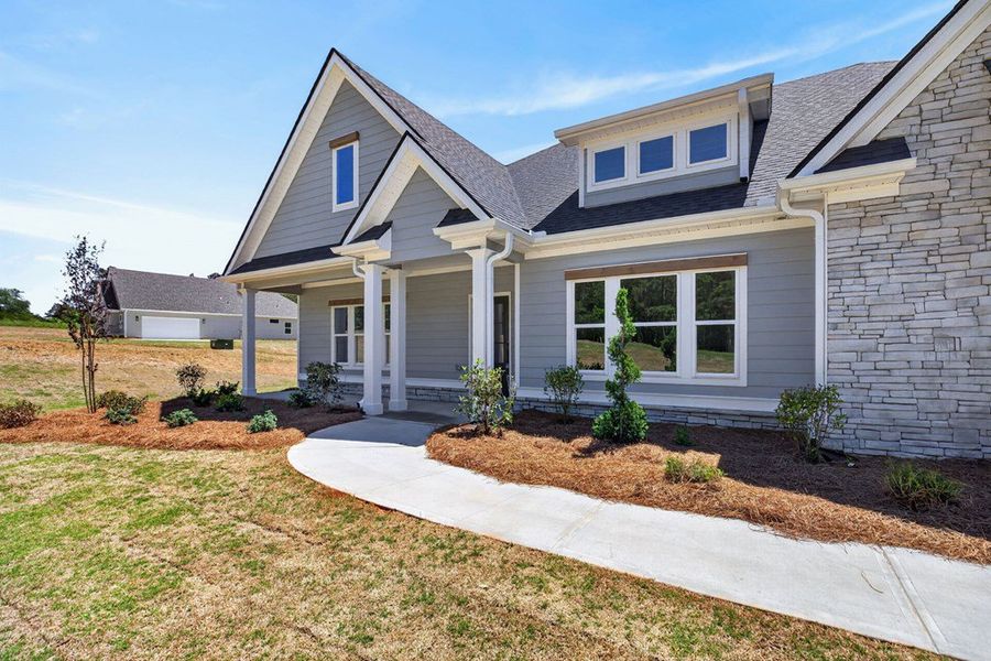 Exterior details and patio area of a home in Hwy 16 South - Carrollton, Carrollton (Image 3).