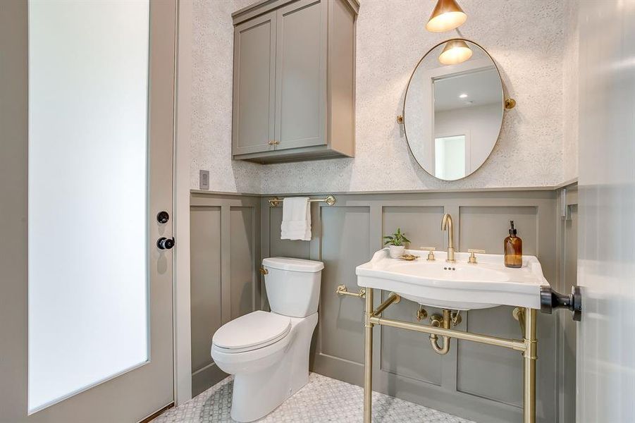 Furnished interior view inside a new home in , Aledo (Image 34). Furnished interior view inside a new home in , Aledo (Image 34).