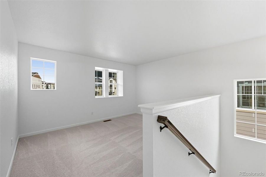 8828 Whiteclover ~ Ready Now