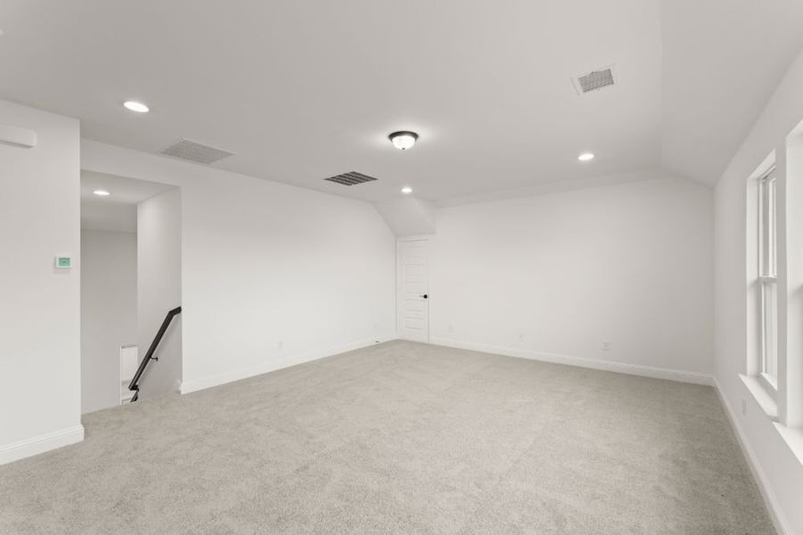 Spacious, unfurnished interior of a new home in Milrany Ranch, Melissa (Image 40).