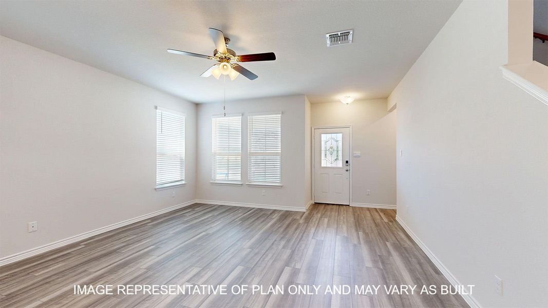 Spacious, unfurnished interior of a new home in Turnbo Ranch Traditions, Killeen (Image 15).