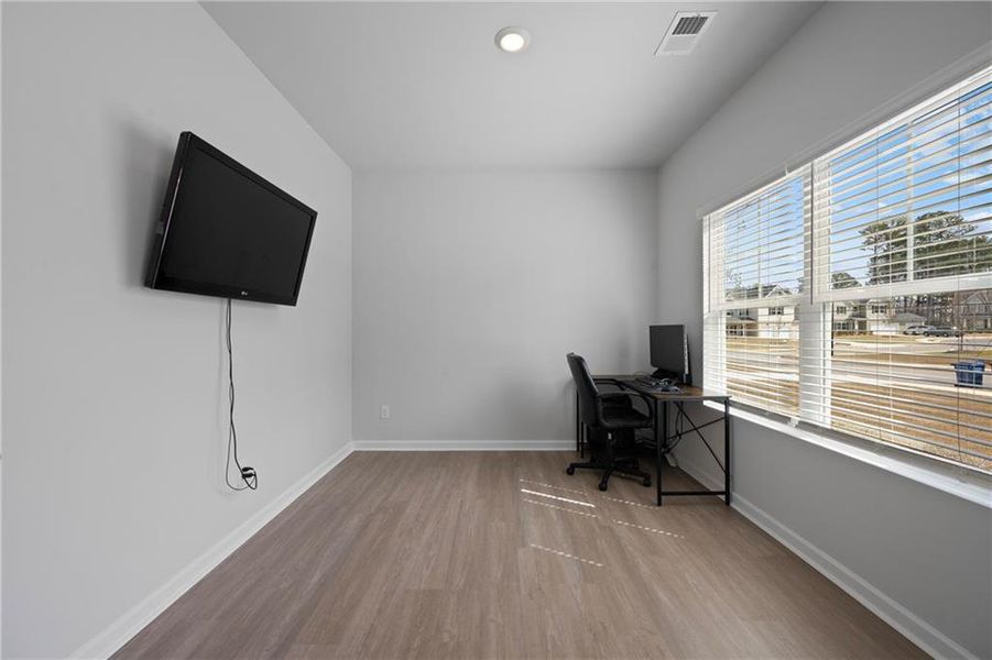 Furnished interior view inside a new home in Stephen's Landing, Loganville (Image 9). Furnished interior view inside a new home in Stephen's Landing, Loganville (Image 9).