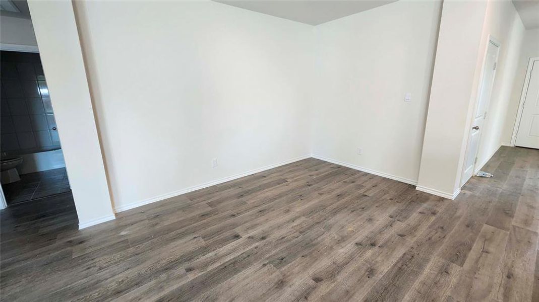 Spacious, unfurnished interior of a new home in Waverly Estates, Josephine (Image 15).